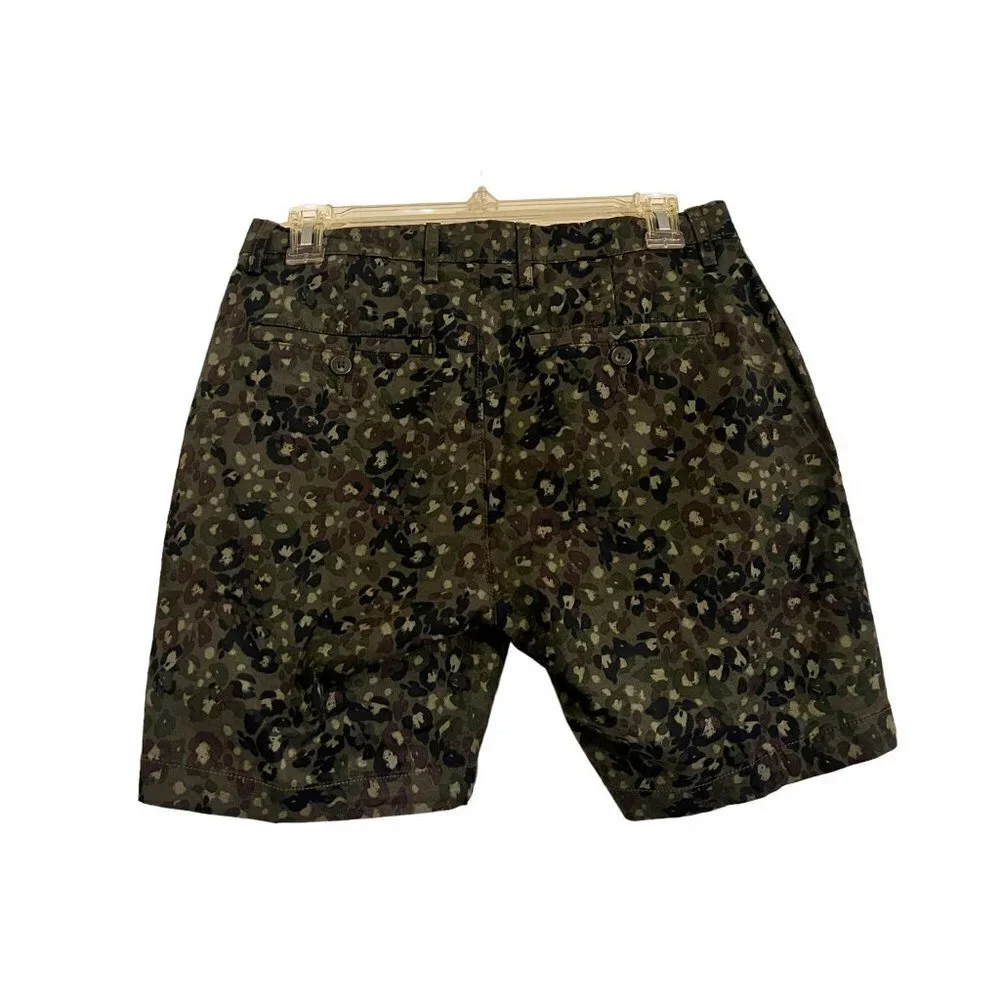 Good Thread Men's Olive Animal Camo Print Shorts